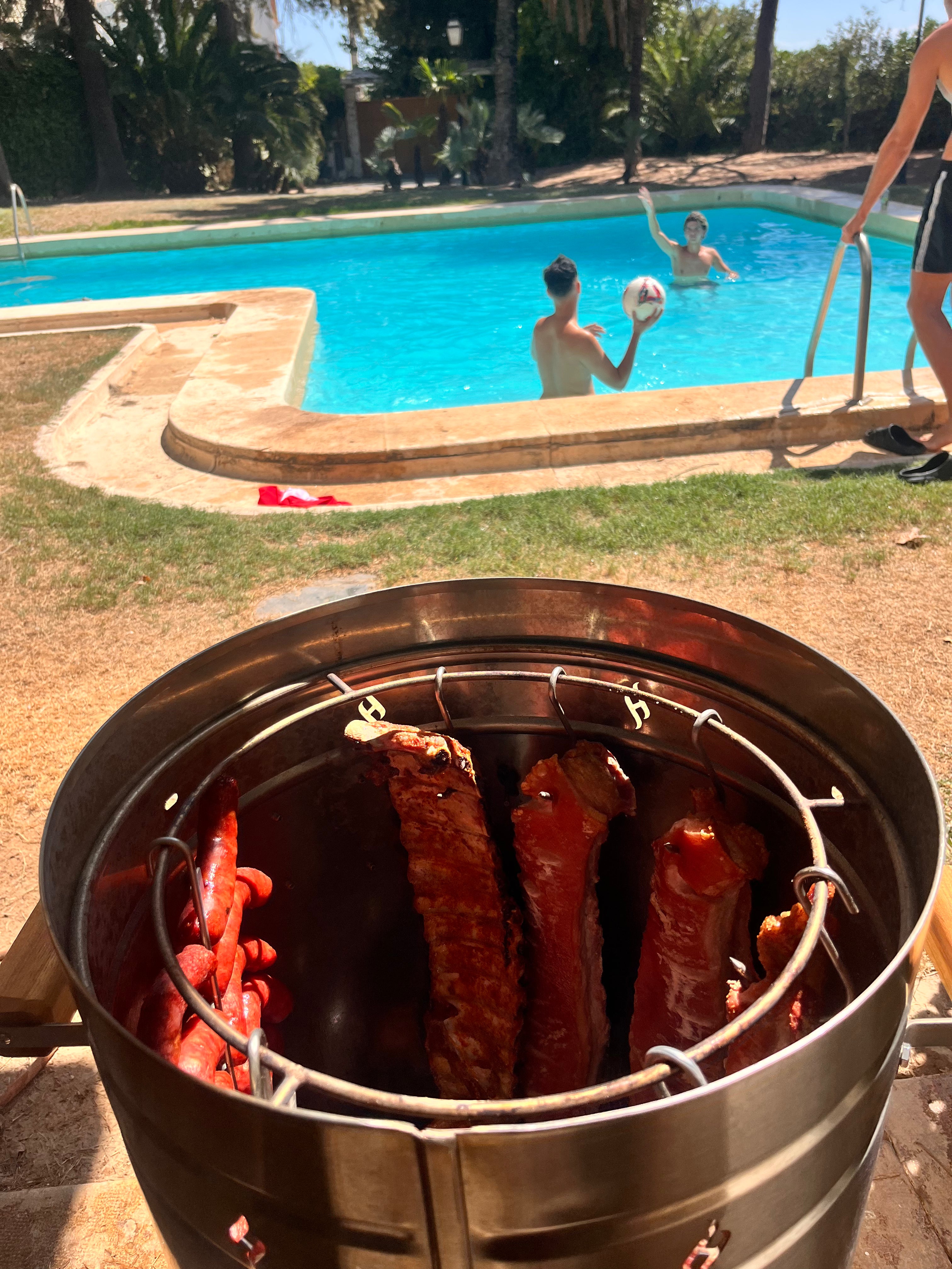 38 POUND BARREL GRILL